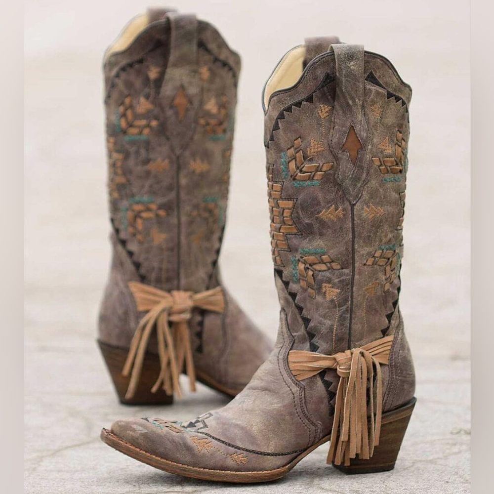 Corral Vintage Southwestern Western Embroidered Snip Toe Cowgirl Boot Size 8